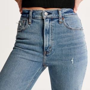 The 90’s Relaxed Jean, high rise Abercrombie & Fitch